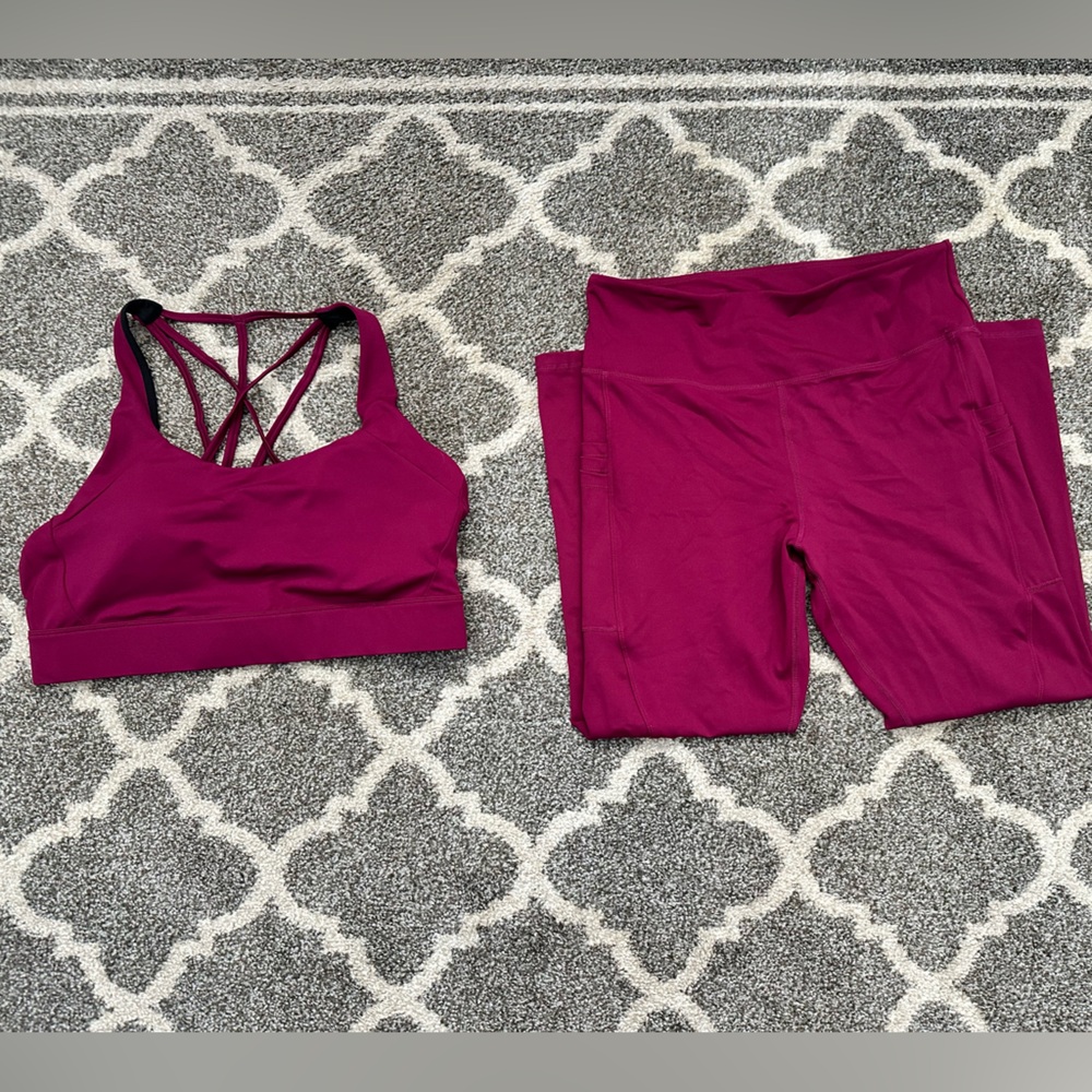 Zyia Sports Bra and Leggings set